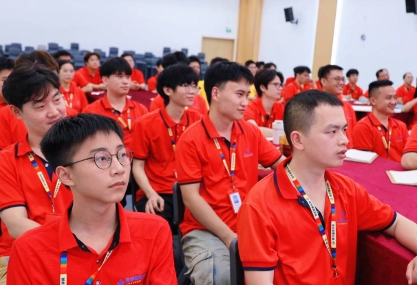 精英班长团之判断性思维与创新能力培养