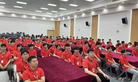 大学毕业，不要急着找工作，先找到未来